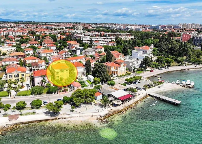 Beachfront Appartamento Zara