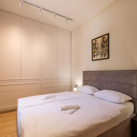 Beachfront Apartman *